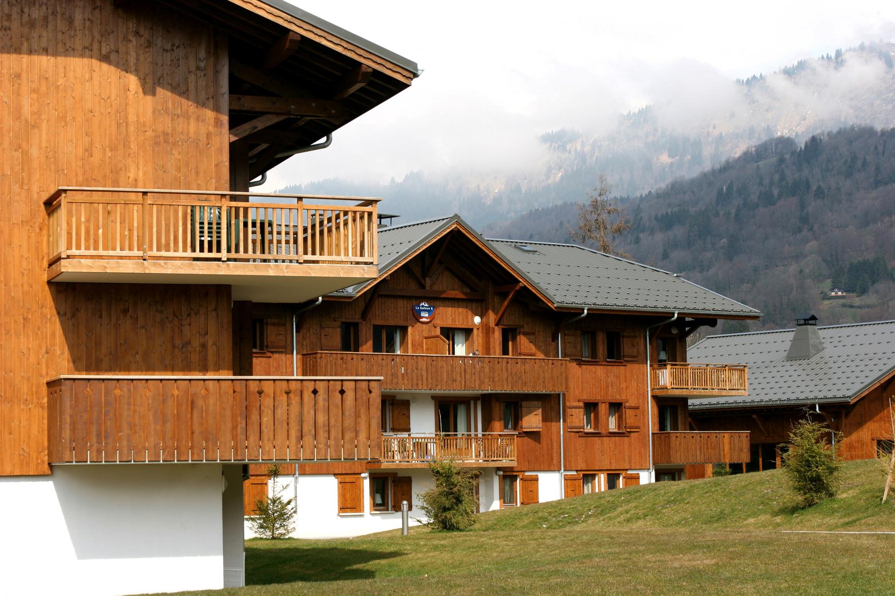 Lagrange Vacances Les Fermes De Samoens Hotel Exterior photo